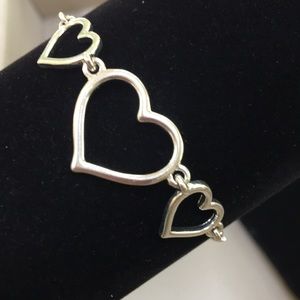 🔥Dainty Vintage 3 Hearts Silver Bracelet